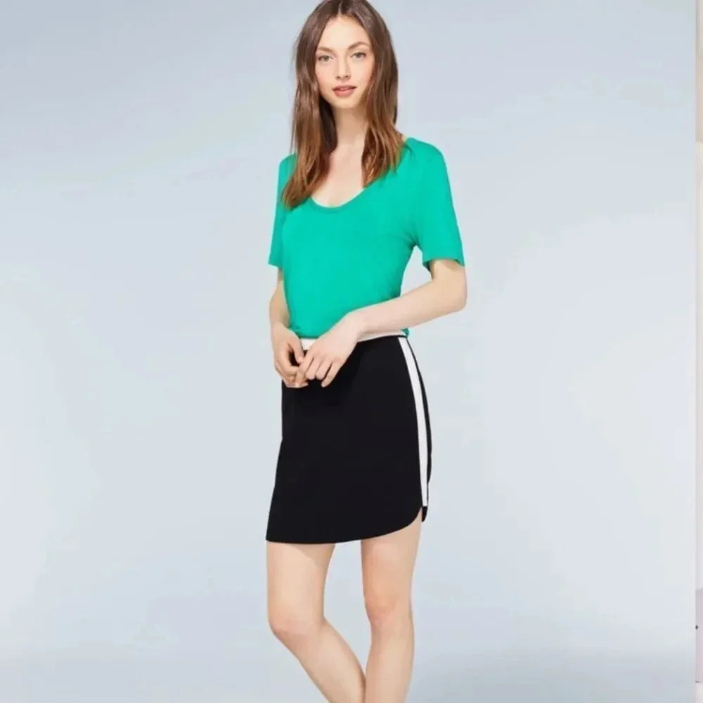 Aritzia Babaton Tyler Mini Skirt Black White Size 2